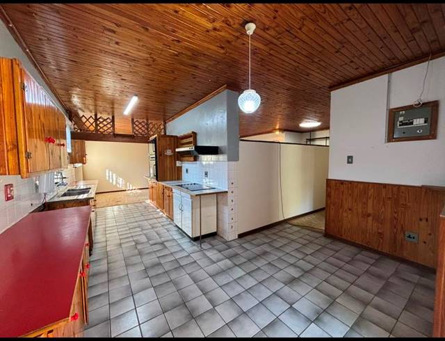4 BEDROOM HOUSE FOR SALE IN QUELLERINA